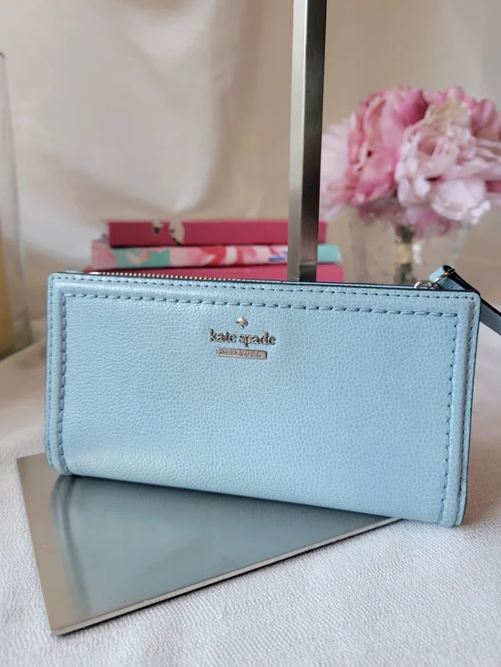 kate spade Spencer Light Blue Slim Bi-fold Wallet - Picture 1 of 5